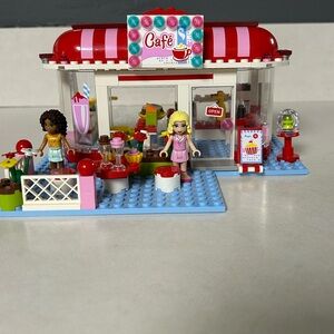 Lego Building Set in Red and Pink with Cafe Scene and Minifigures